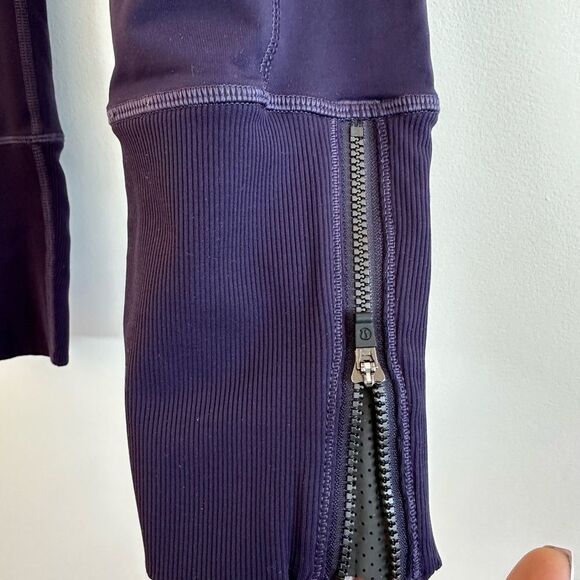 NEW Lululemon purple 34” leggings - Picture 5 of 11